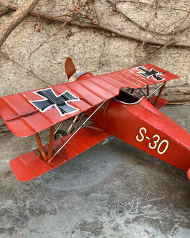 Plechový model stíhacího letounu Red Baron - kovová replika - 8