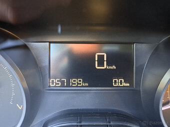 Peugeot 2008 11/2018,benzin 130 koní, 58 tkm, STK 6/2027 - 8