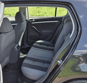 Volkswagen Golf V 1.9 TDI 66KW - 8