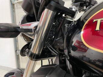 Triumph Trident 900 - 8