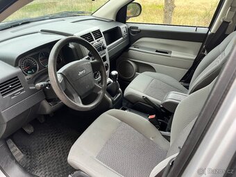 JEEP Compass 2.0 CRD 4x4 rok 2008, 212.000 km - 8