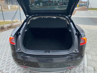 Tesla model S P85 - 8