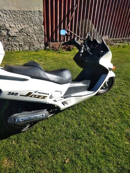 Prodám skútr Honda 250 - 8