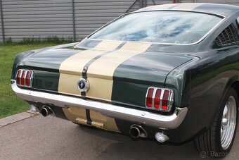 1965 Ford Mustang Fastback 289 V8 - 8
