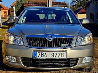 ŠKODA OCTAVIA 1,8 TSI ROK 2011 NAJ.119TIS.KM. TOP STAV - 8