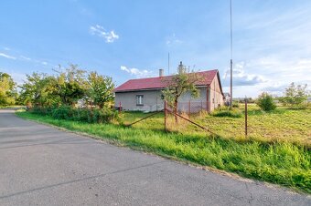 Prodej rodinného domu k rekonstrukci Lučina - 8
