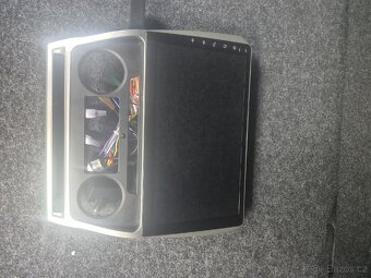 Autorádio 2 dinove.10.1 displej. - 8