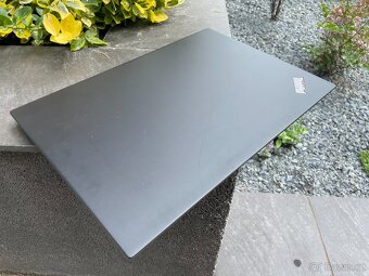 tenké Lenovo T490s - dotykové LCD, CPU 8.gen., NOVÁ BATERKA - 8