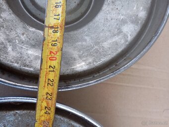 Středové ozdobné poklice,pokličky na Jaguar E type - 8