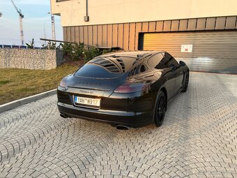 PORSCHE PANAMERA 970 - 8