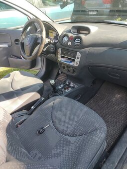 Citroen C2 1.1 benzín 2003 - 8