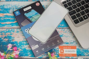 Tvrzené sklo Mocolo 3D,5D,UV pro Xiaomi, Redmi a Poco - 8