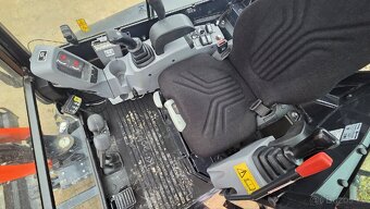 Prodám minibagr Kubota U27-4, jen 145mth - 8