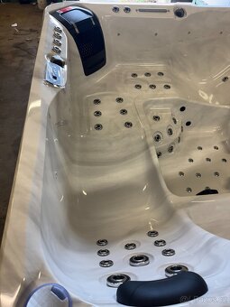 Vířivka Victoria SPA - 8