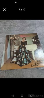 4500 různých gramofonových desek - 8