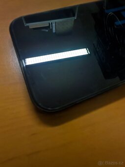 16 pro max iPhone 256 černý - 8