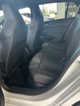 Volkswagen Golf R-Line - 8