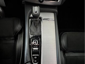 Volvo XC90 II. D5 AWD Power Pulse, R-Design MY18 - 8