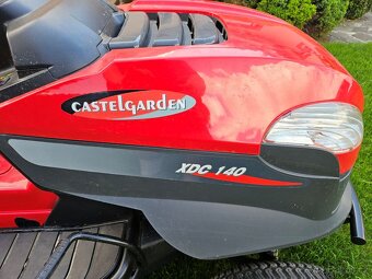 Zahradní traktor Castelgarden XDC 140 - 8