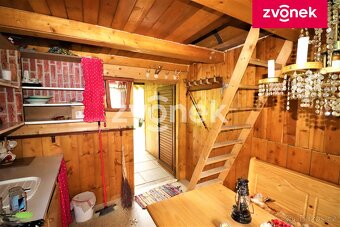 Prodej pozemku se zahradní dřevěnou chatou v Brumově - 8