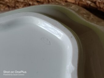 Krásná vlnitá porcelánová mísa/tác značky Míšeň/mečíky - 8