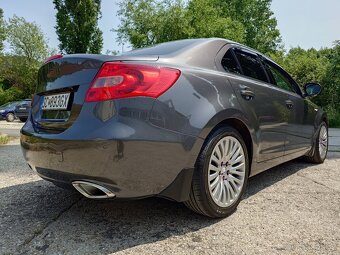 Suzuki Kizashi 2.4 AWD CVT - 8