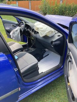 Havarované auto Seat Ibiza 2002 - 8