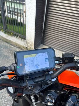 KTM Duke 125 - 8