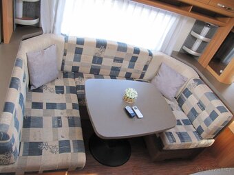 Prodám karavan Hobby 560 kmfe,r.v.2010 + mover,klima,markýza - 8