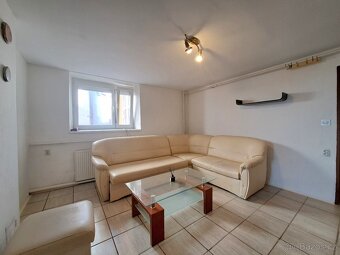 Prodej samostatně stojícího RD 3+1 + vinný sklep POLEŠOVICE - 8