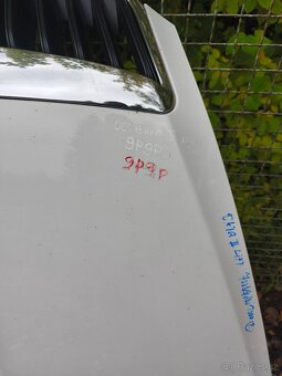 Skoda Octavia 2 facelift - přední  kapota - 8