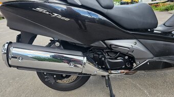 Honda FJS 400D silver wing r.v.2010 - 8