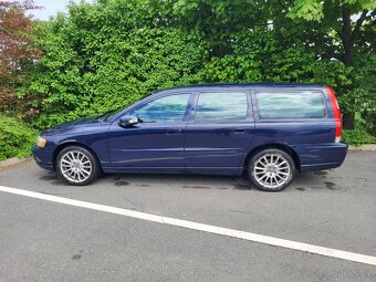 Volvo V70 2.4 TD - 8