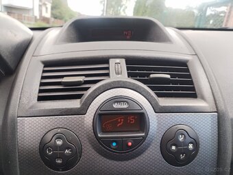 Renault Megane 2 1.6 16v - 8