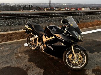 Honda VFR 800 2010 - 8