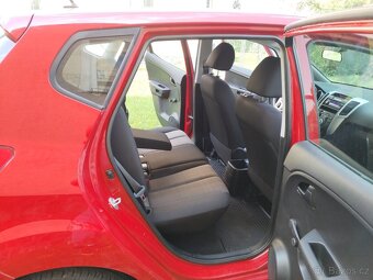 Kia Venga 1.4 BENZÍN 87000KM,KOUP.ČR,CEBIE,PO SERVISU A STK - 8