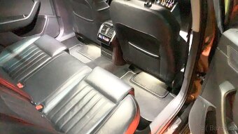 Škoda Superb 3 L&K černý combi 2017 - 8