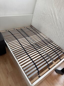 IKEA manželská postel ASKVOLL 160x200 cm s rošty a matrací - 8