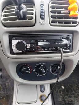 Renault thali 1.4, 55Kw, rok 2003 - 8