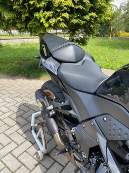 Kawasaki Z750 - 8
