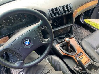 Bmw e39 528i - 8