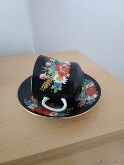 Porcelánový hrnek. - 8
