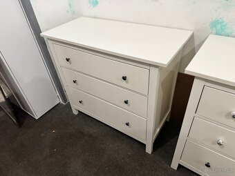 Krásná bílá 3-šuplíková komoda IKEA HEMNES č.2 - 8