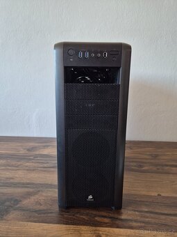 Výkonný PC Intel Core i9-10900F, Radeon RX 580 8GB, 32GB ram - 8