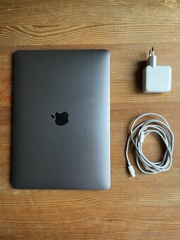 Apple MacBook Air M1 (2020), 256GB SSD, 8GB RAM – Space Gray - 8