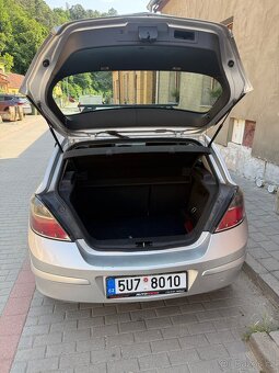 Astra H 1.6 i - 8