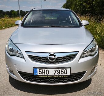 OPEL ASTRA 1.6 BENZÍN, ROK 2010, NAJETO 118.700 KM - 8