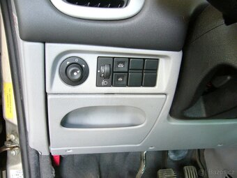 Prodám XSARA PICASSO 1.8 16V. - 8