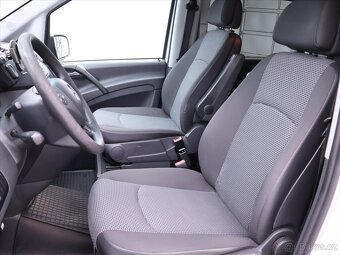 Mercedes-Benz Vito 3,0 122CDI V6 Aut. XL 8-Míst (2010) - 8