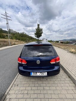 VW Golf 5 - 8